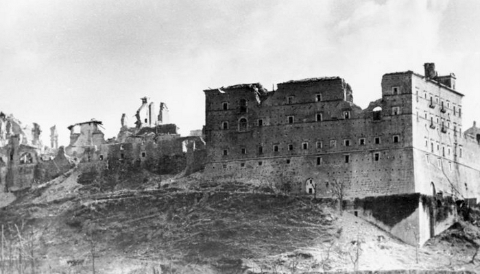 Bundesarchiv_Bild_146-2005-0004,_Italien,_Monte_Cassino